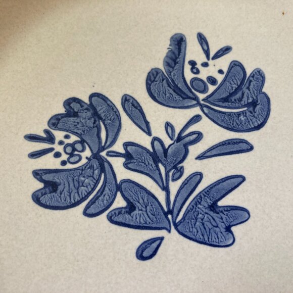 Pfaltzgraff Yorktowne Salad Bread Dessert Plates Blue Floral USA (4) 6>7/8" - Picture 2 of 7